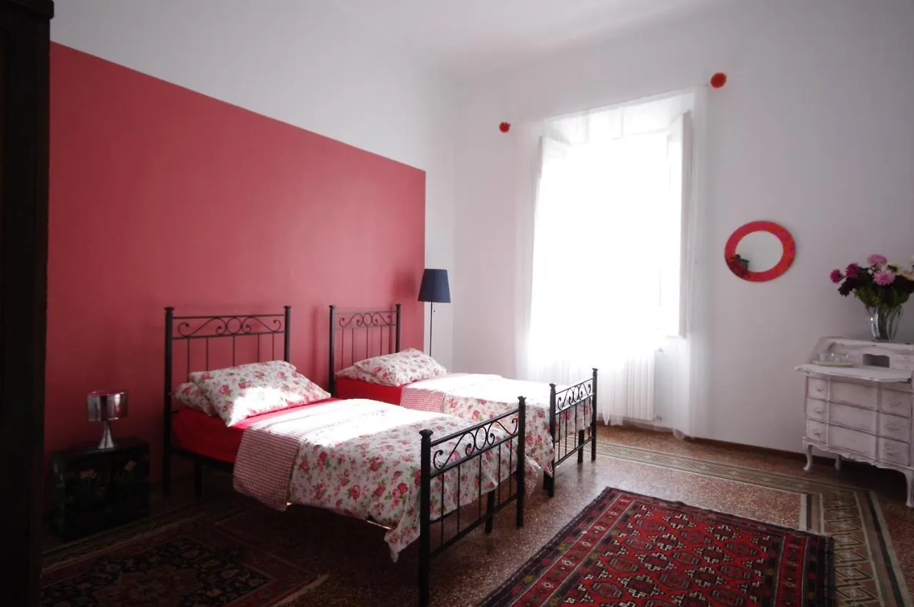 Acquamarina B&B Livorno 0*,